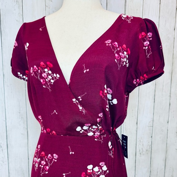 Express | Burgundy Floral Wrap Midi Dress Size Small NWT - Picture 5 of 14